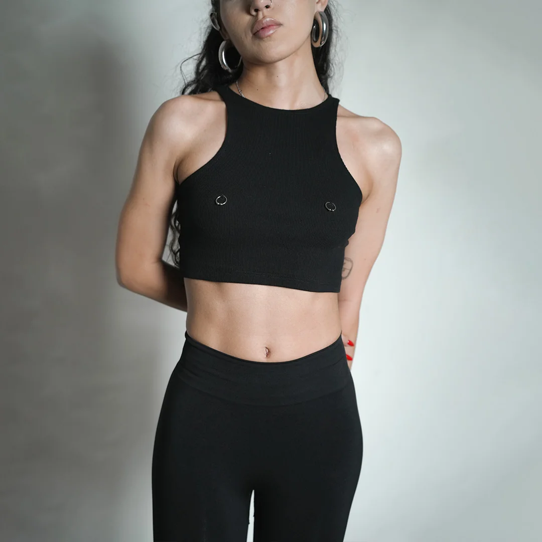 NIPPLE PIERCING CROP — 4