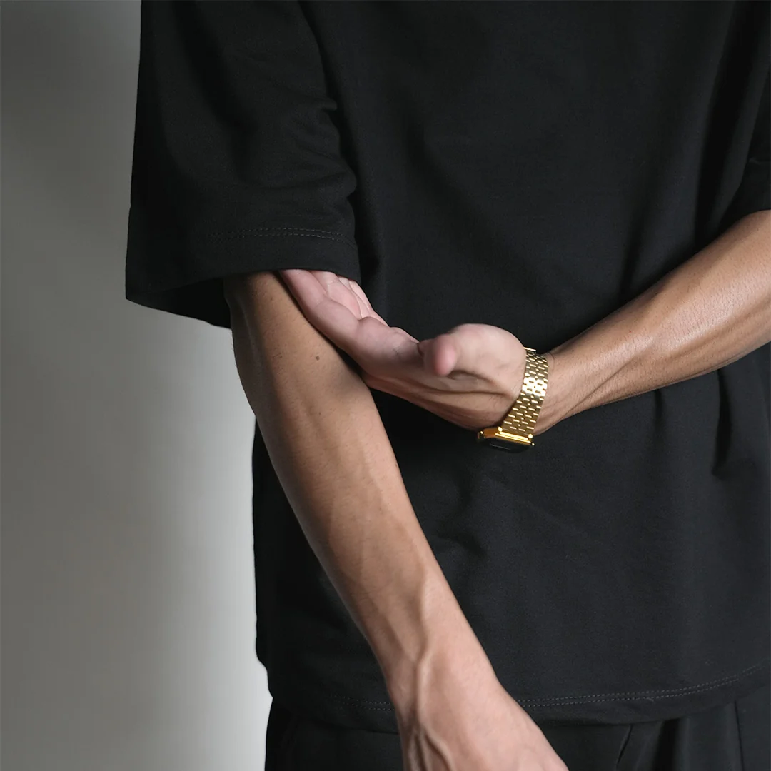 TYPOGRAPHY BLACK TEE — 6